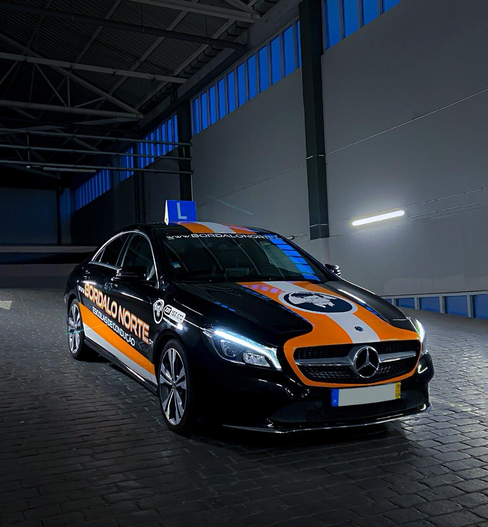 Viatura Mercedes da Bordalo Norte